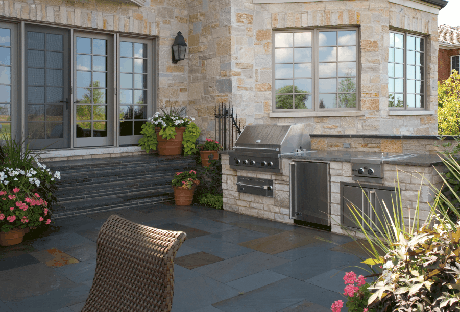 An Outdoor Kitchen Island in Glenview
