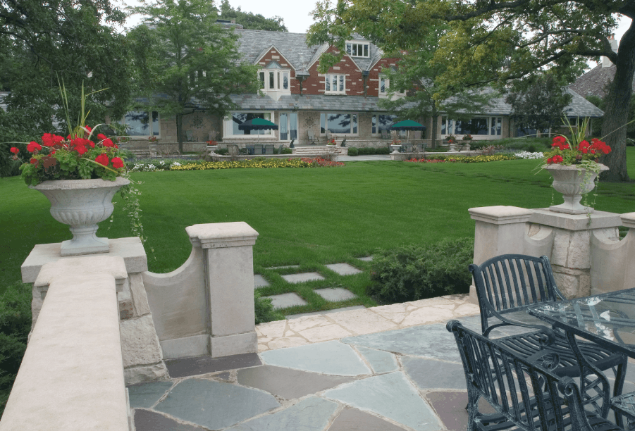 Pavers Suit the Setting