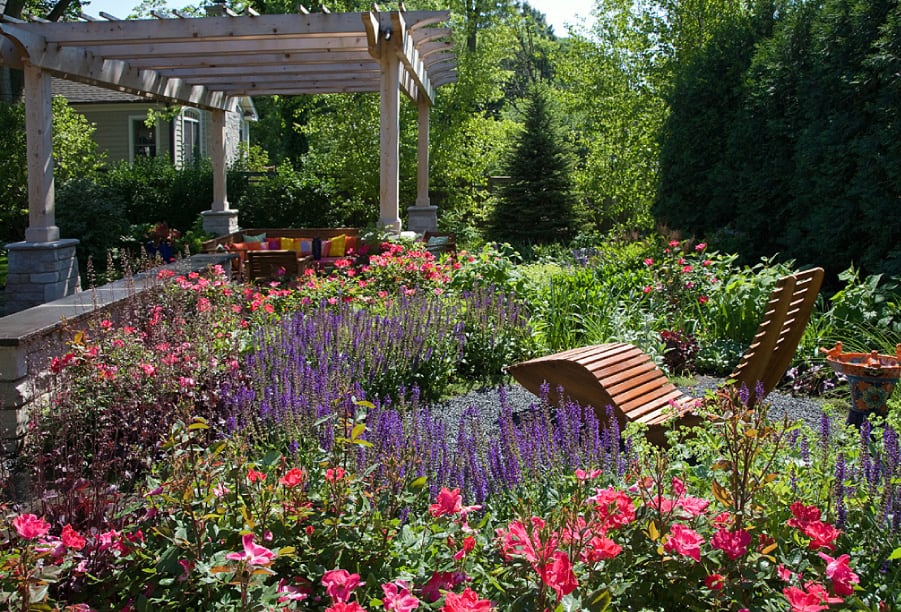 Glenview Illinois Garden by Van Zelst, Inc.