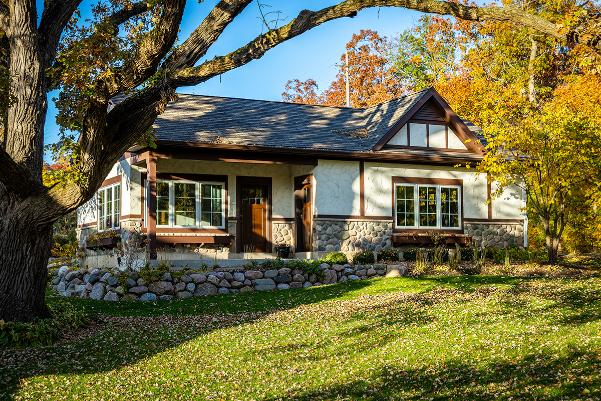 Charming Cottage in Autumn