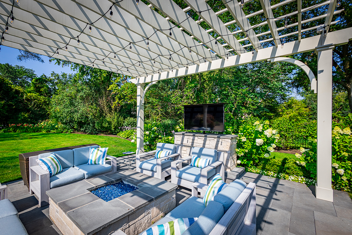 Outdoor Entertainment Oasis